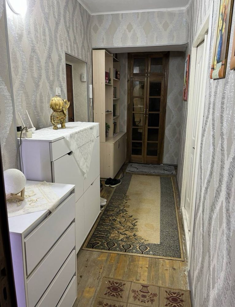 Цум, Космонавты, 74 м2 2х комнатная квартира Ойбек