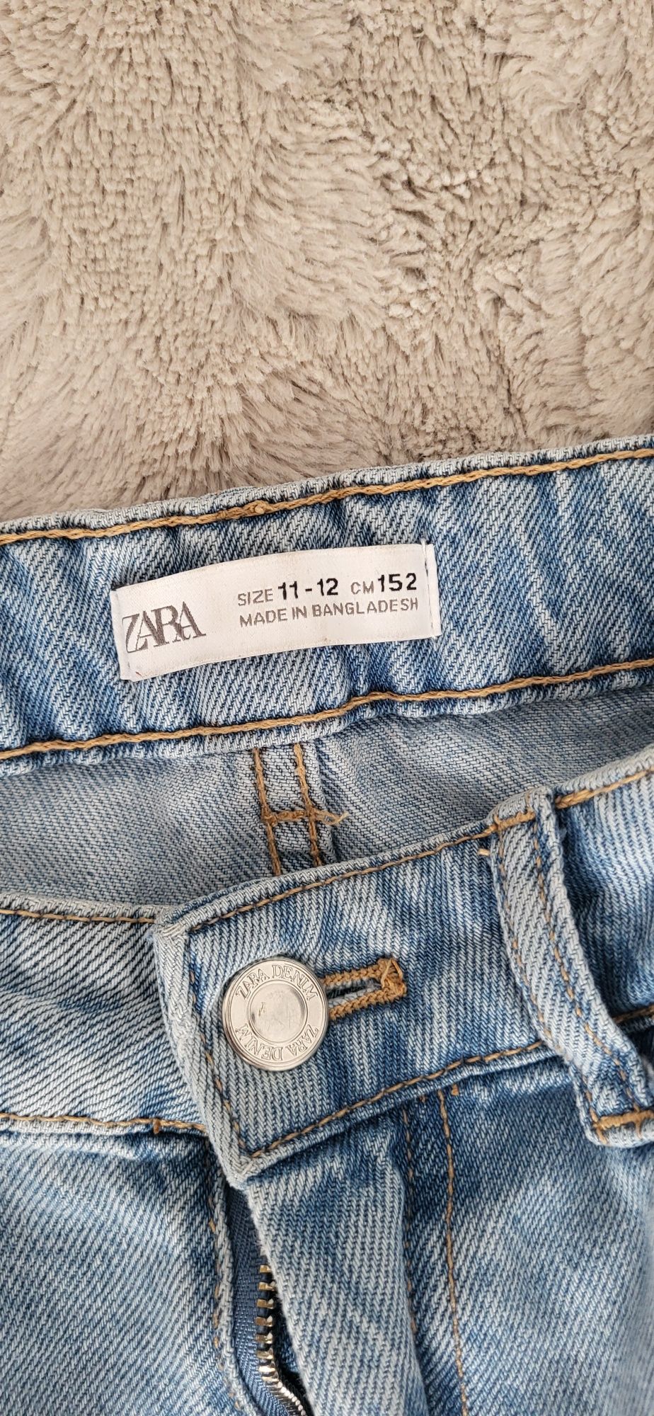 Blugi/Jeans Zara + tricou Cadou