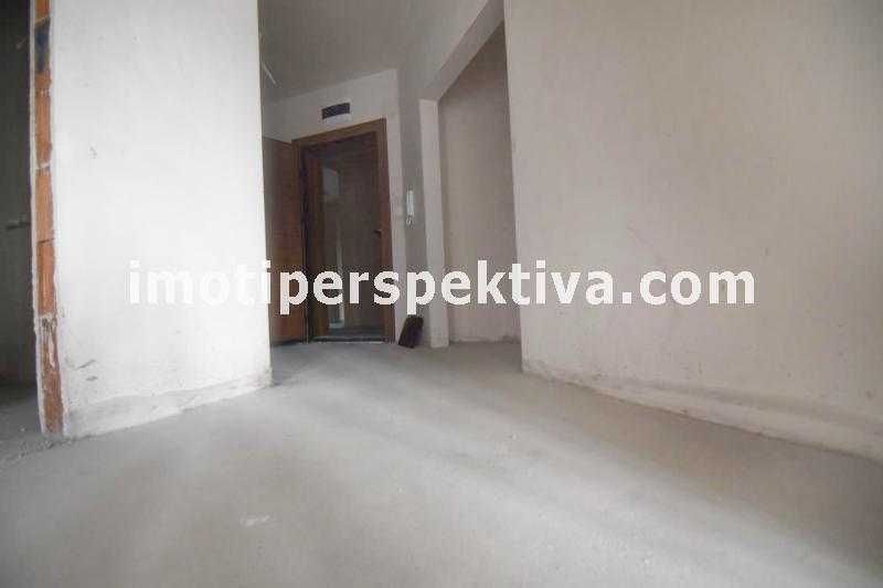 Продава се Двустаен апартамент в Пловдив, Тракия - 76 кв.м за 1316 €/кв.м - Снимка #3