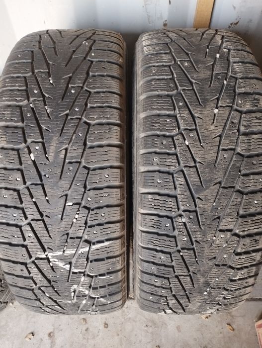 Продам зимнюю шипованную резину!