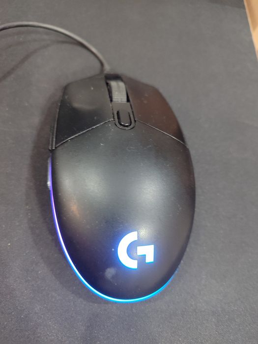 Мышь Logitech G102 Lightsync черная