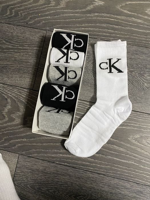 Sosete versace 6 la set 75 lei