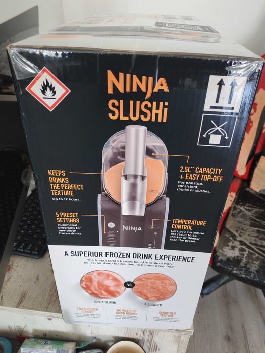 Aparat granita Slushi 2.5L, 5 programe presetate Ninja