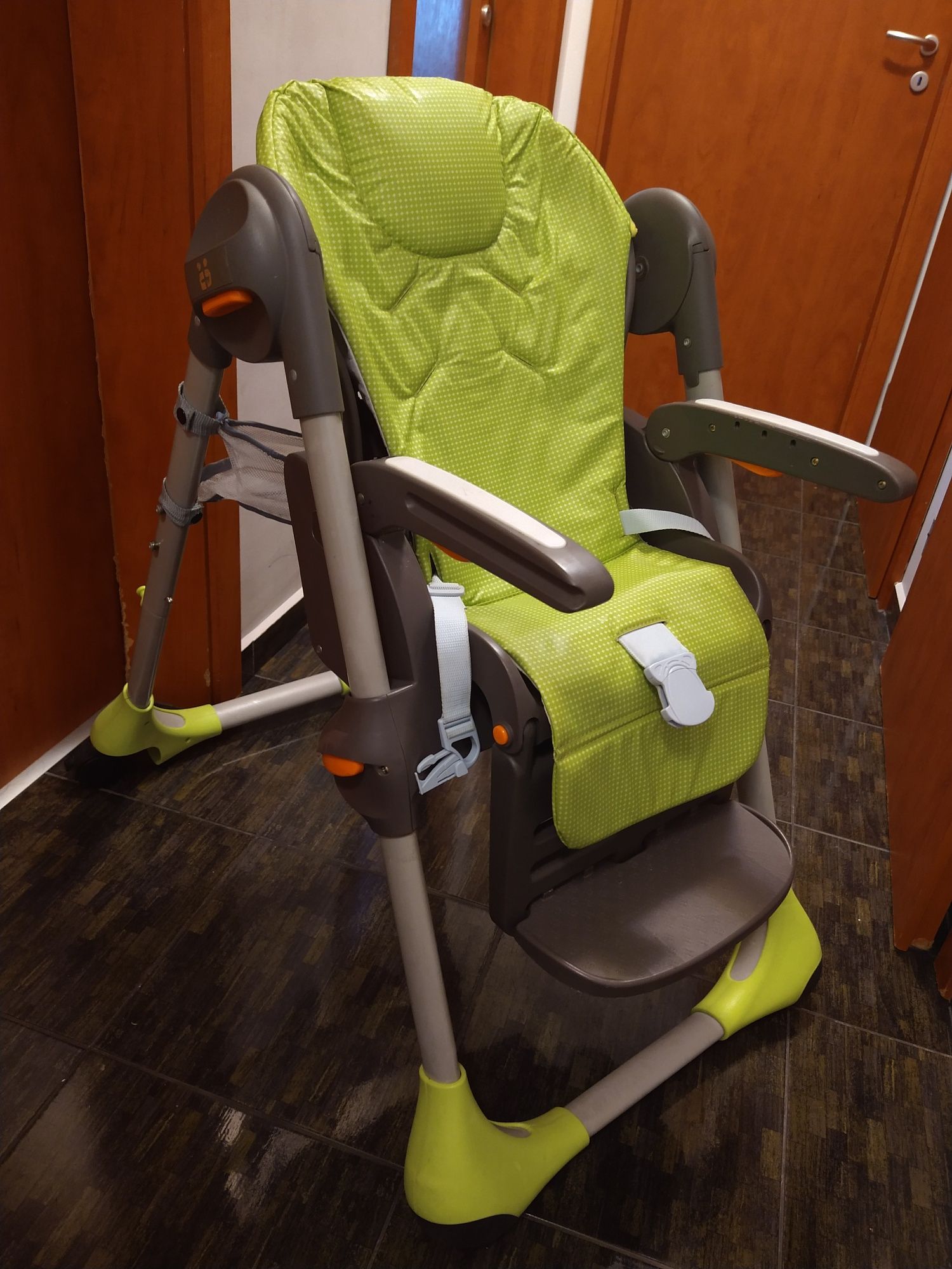 Детски стол за хранене Chicco Polly 2 in 1