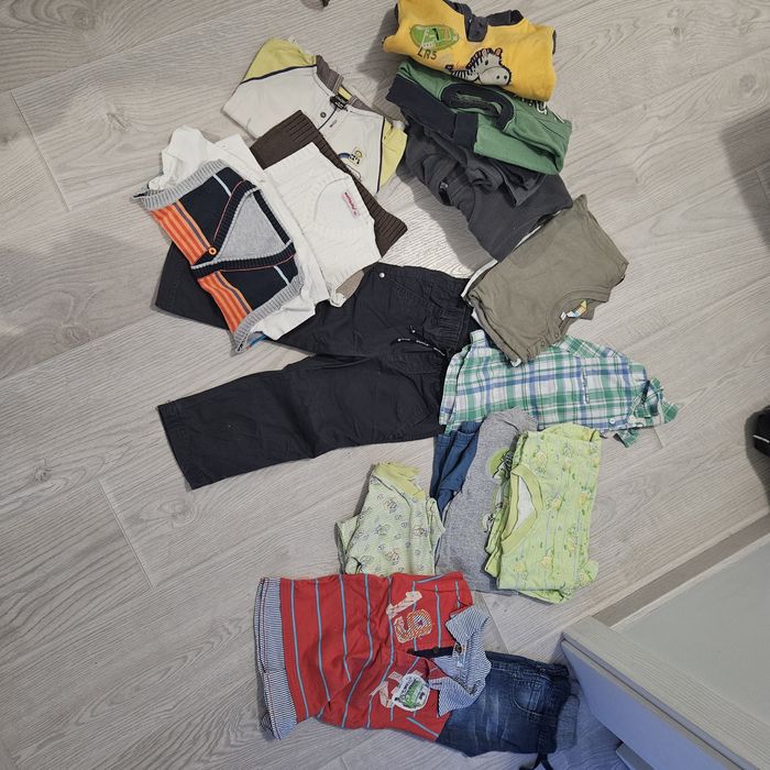 Яке и елек Бенетон за момче 80 размер