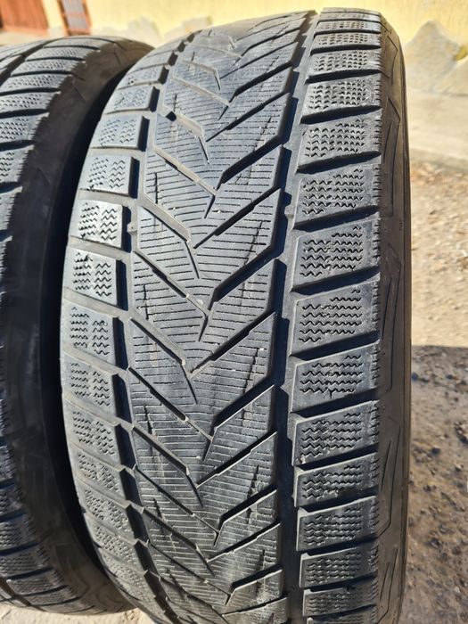 2 бр. зимни гуми 255/45/19 Vredestein 5,5 mm DOT 4415