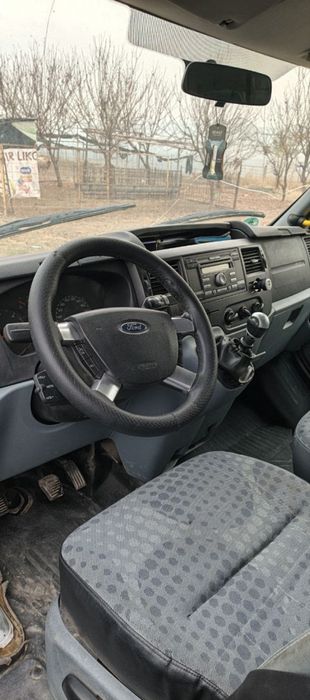 Ford tranzit 2010 yil