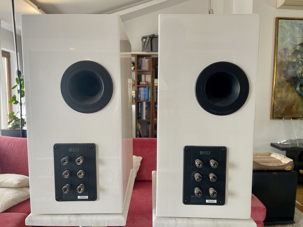 Boxe KEF R3 White Gloss plus standuri originale si grile