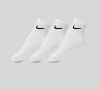 Șosete Nike mid albe și negre