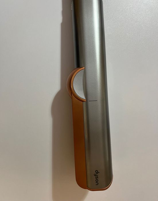 Dyson airstrait condiție foarte bună