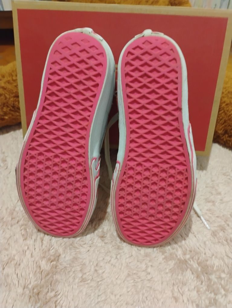 Vans оригинални кецове естествена кожа