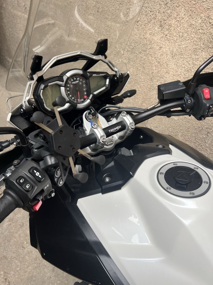Motoideea vinde TRIUMPH TIGER 1200 EXPLORER XC LOW  2017 Rate Garanție