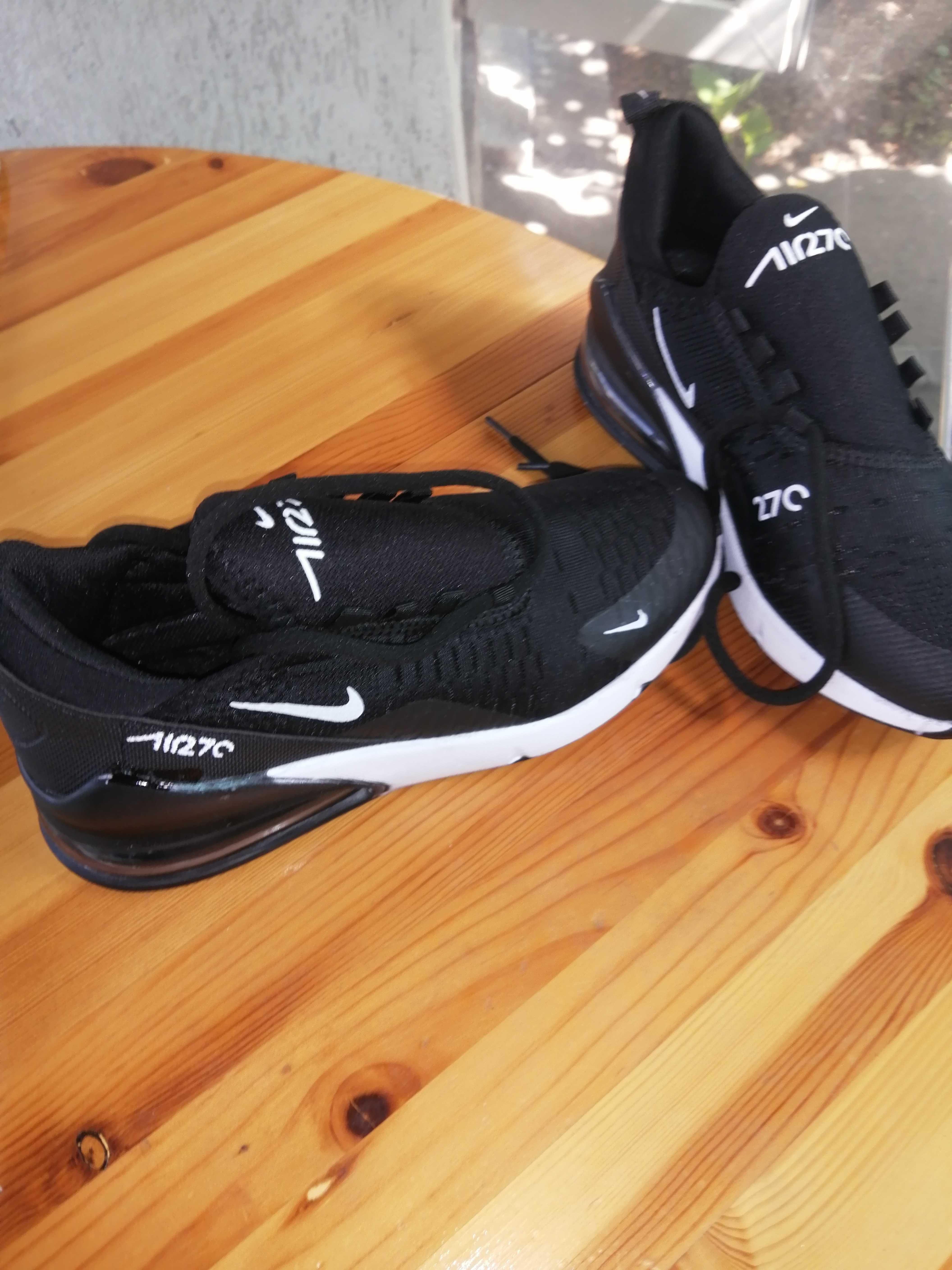 Чисто нови маратонки NikeAirmax 270 размер 37