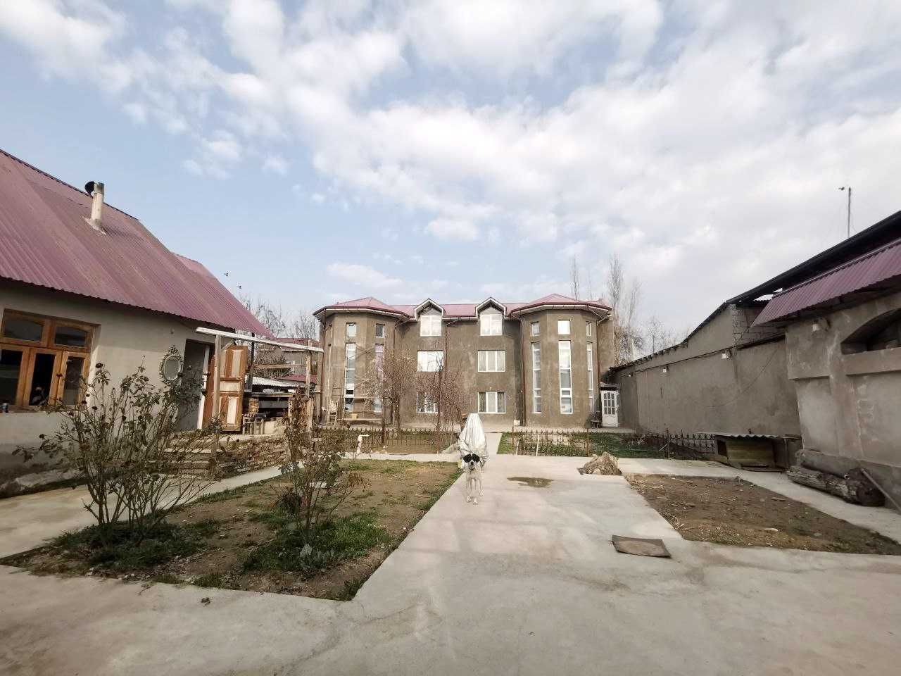 CРОЧНО ПРОДАЕТСЯ ДОМ 7.5 соток Яшнабад круг Рохат улица Катта бог