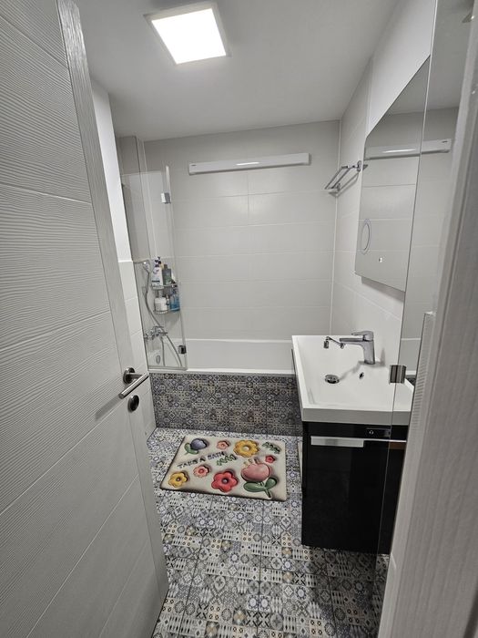 Aparatamnet de vânzare !