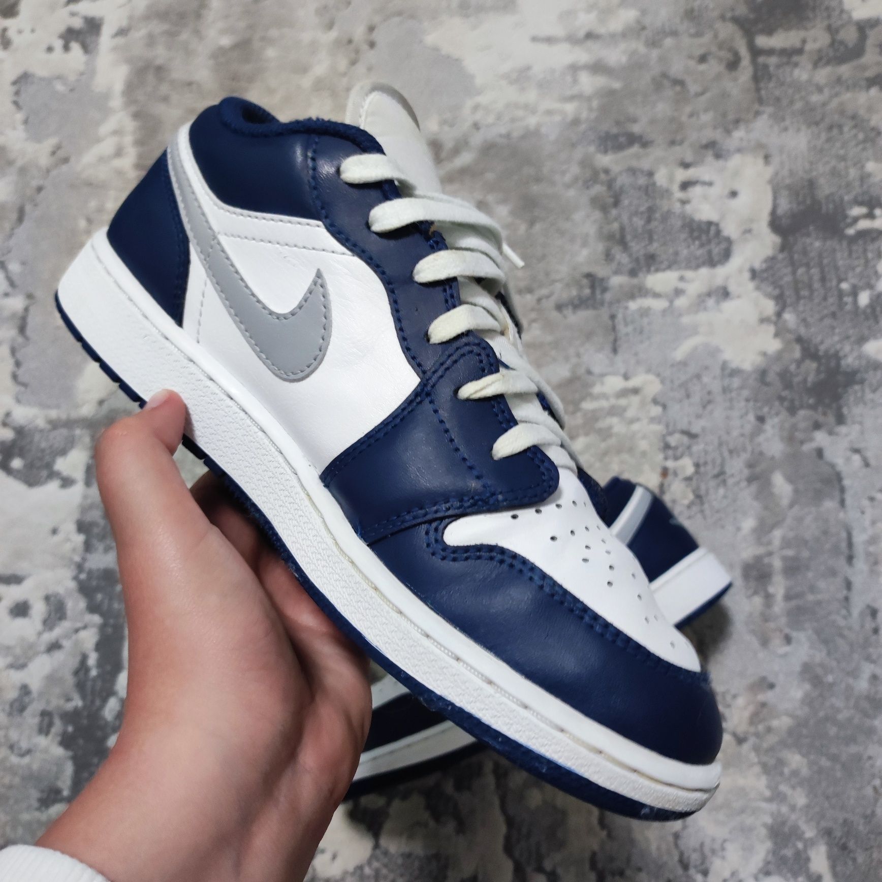 Adidași Nike Air Jordan 1 Low