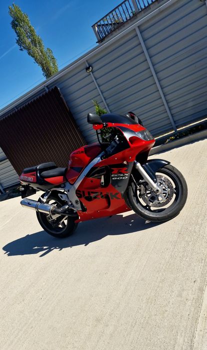 Suzuki gsxr srad