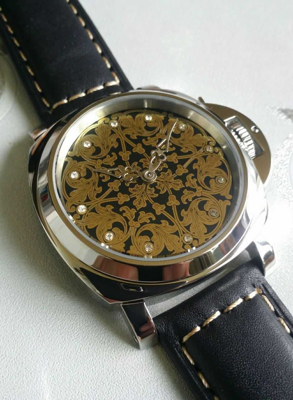 Молния-марьяж в корпусе Panerai