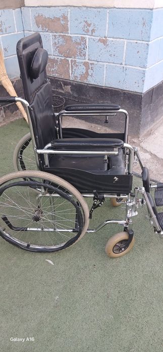 продам инвалидную коляску