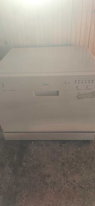 Съдомиялна Midea