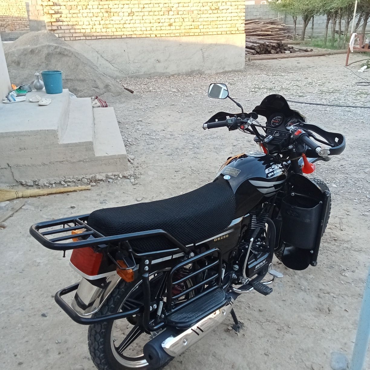 Suzuki GSX 250 куб