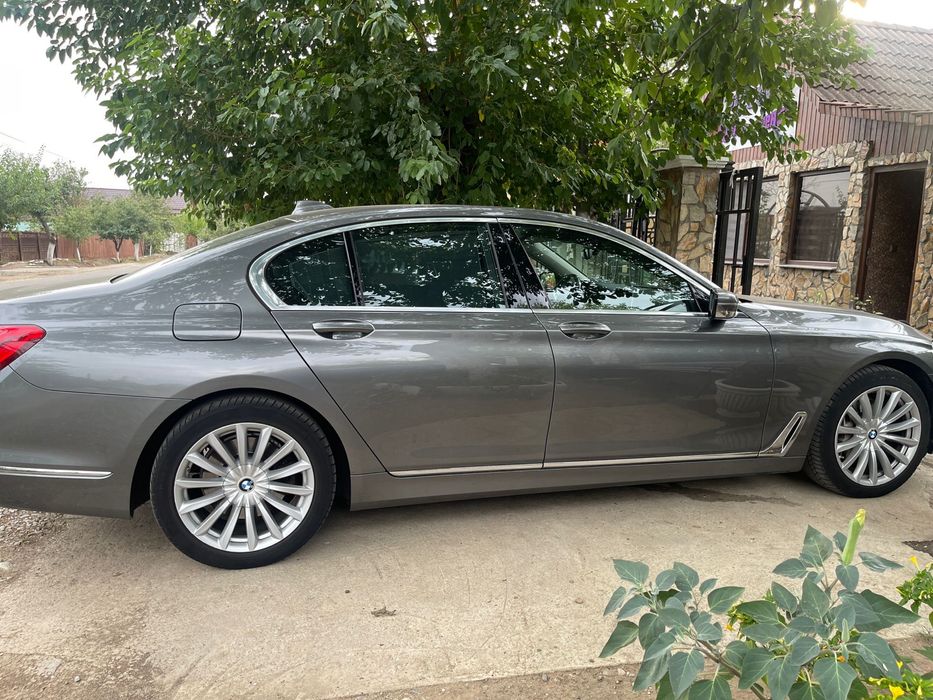 Bmw seria 7 740d xDrive