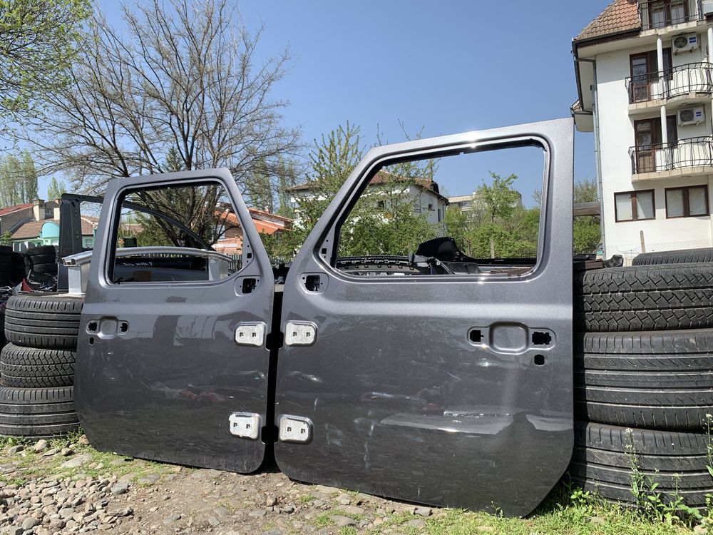 Врата Jeep Wrangler