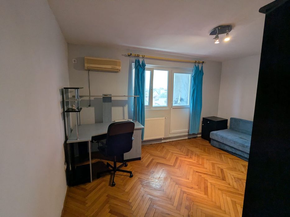 Apartament 1 cam cu centrala, zona Martirilor