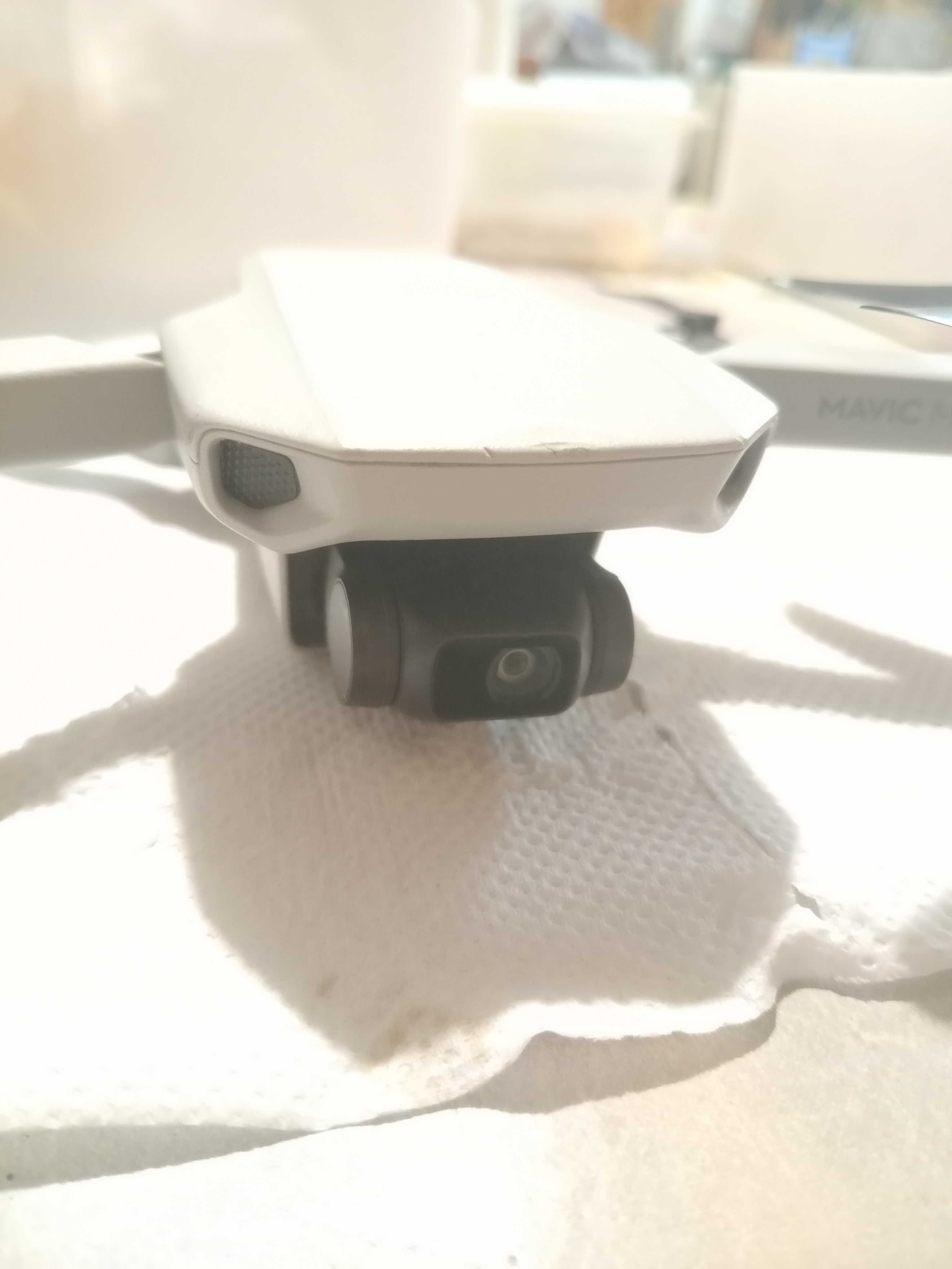 Дрон DJI MAVIC mini