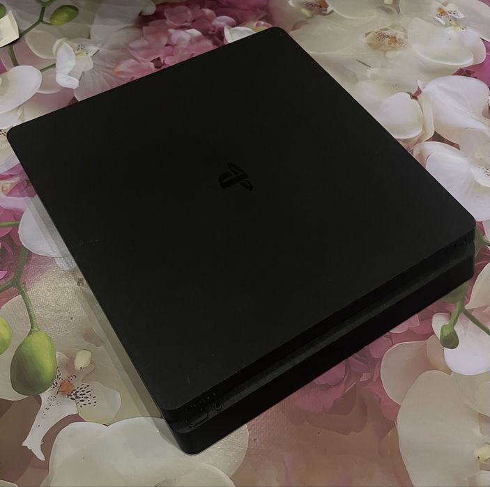 PlayStation 4 slim 1 tb