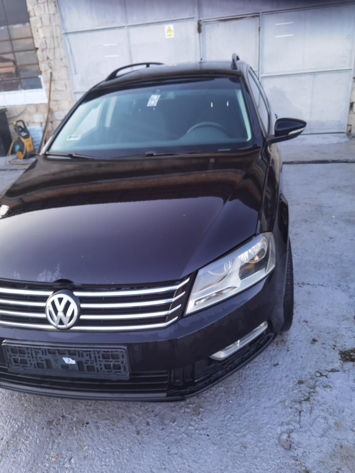 Dezmembrez Volkswagen Passat B7 2011 1.6 tdi