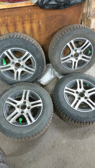 Продам зимние шины