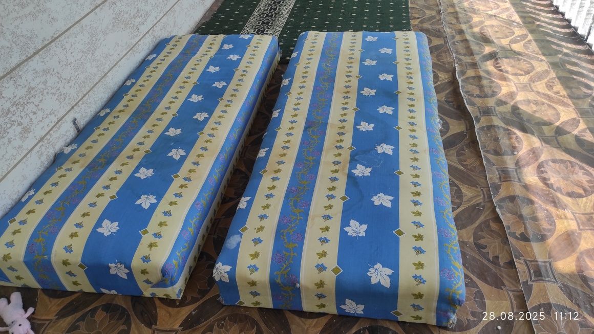 2 x 1.6 metr matras.