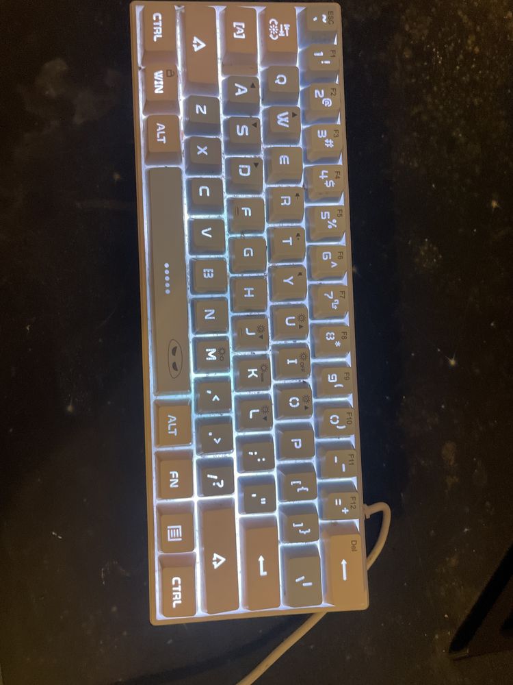 Tastatura mecanica gaming RBG