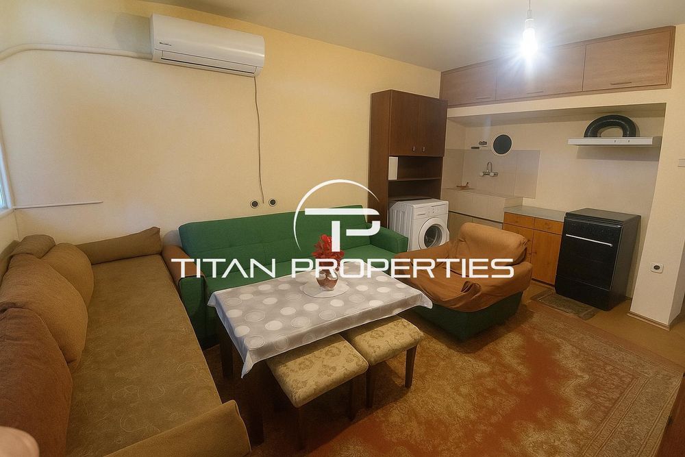 Едностаен апартамент под наем в Център