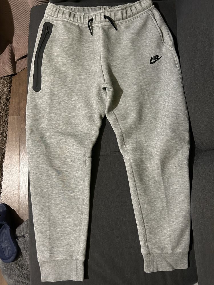 Nike tech fleece