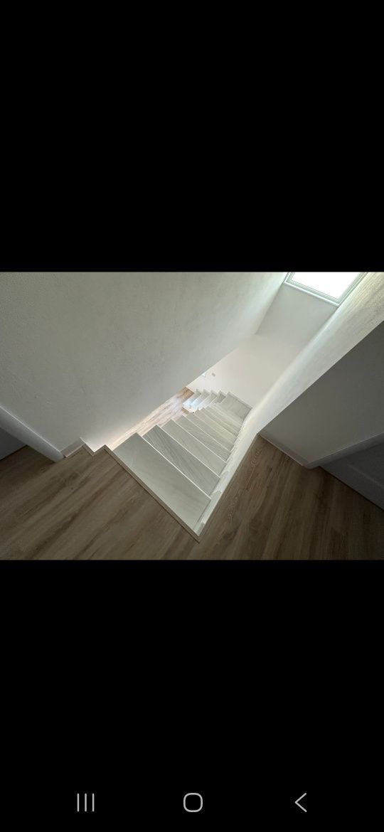 Proprietar vând 1/2duplex in Ghiroda zona Slavic