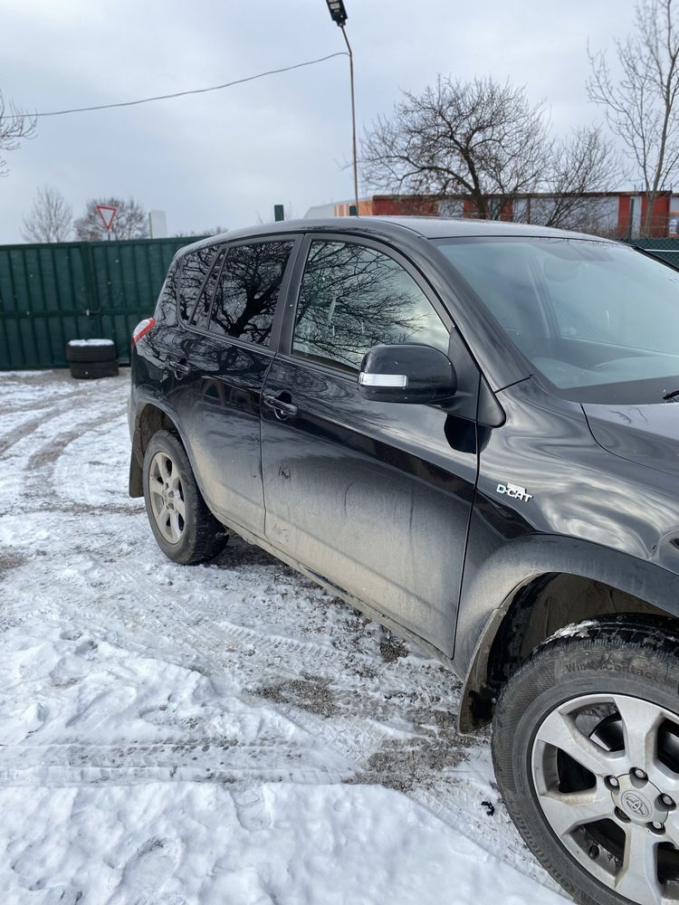 Toyota Rav4 2.2 дизел /4х4 на части!