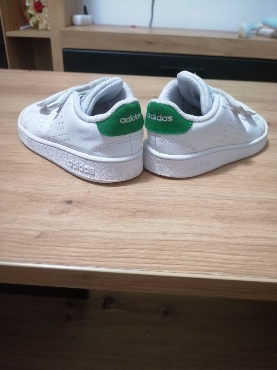 Adidași bebe Adidas Stan Smith, mărimea 23, trimit prin curier