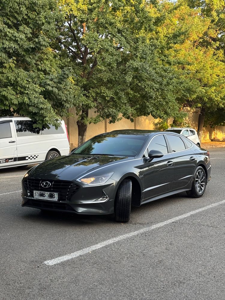 Hyundai sonata 2020 yil 3 pozitsa