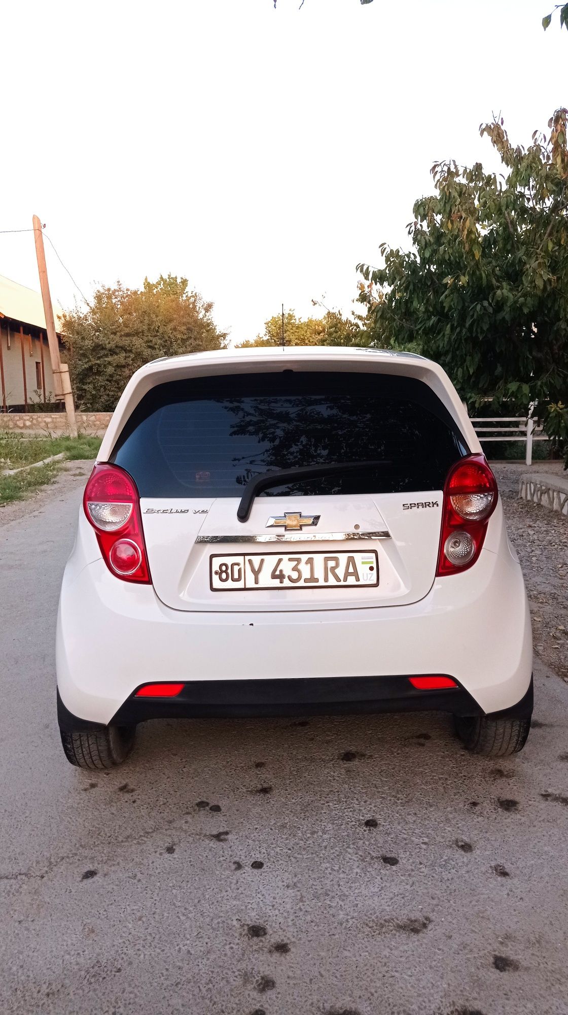 Spark avtomashina polni Rodnoy