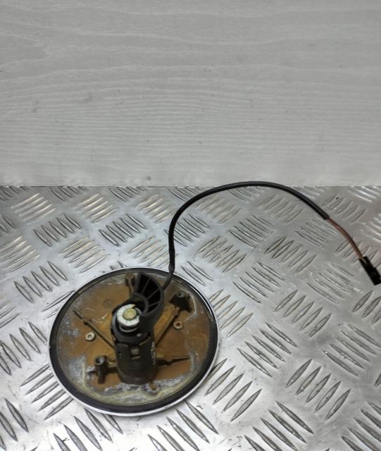 Emblemă portbagaj   Emblema VW 3d5827469 Volkswagen VW Phaeton prima