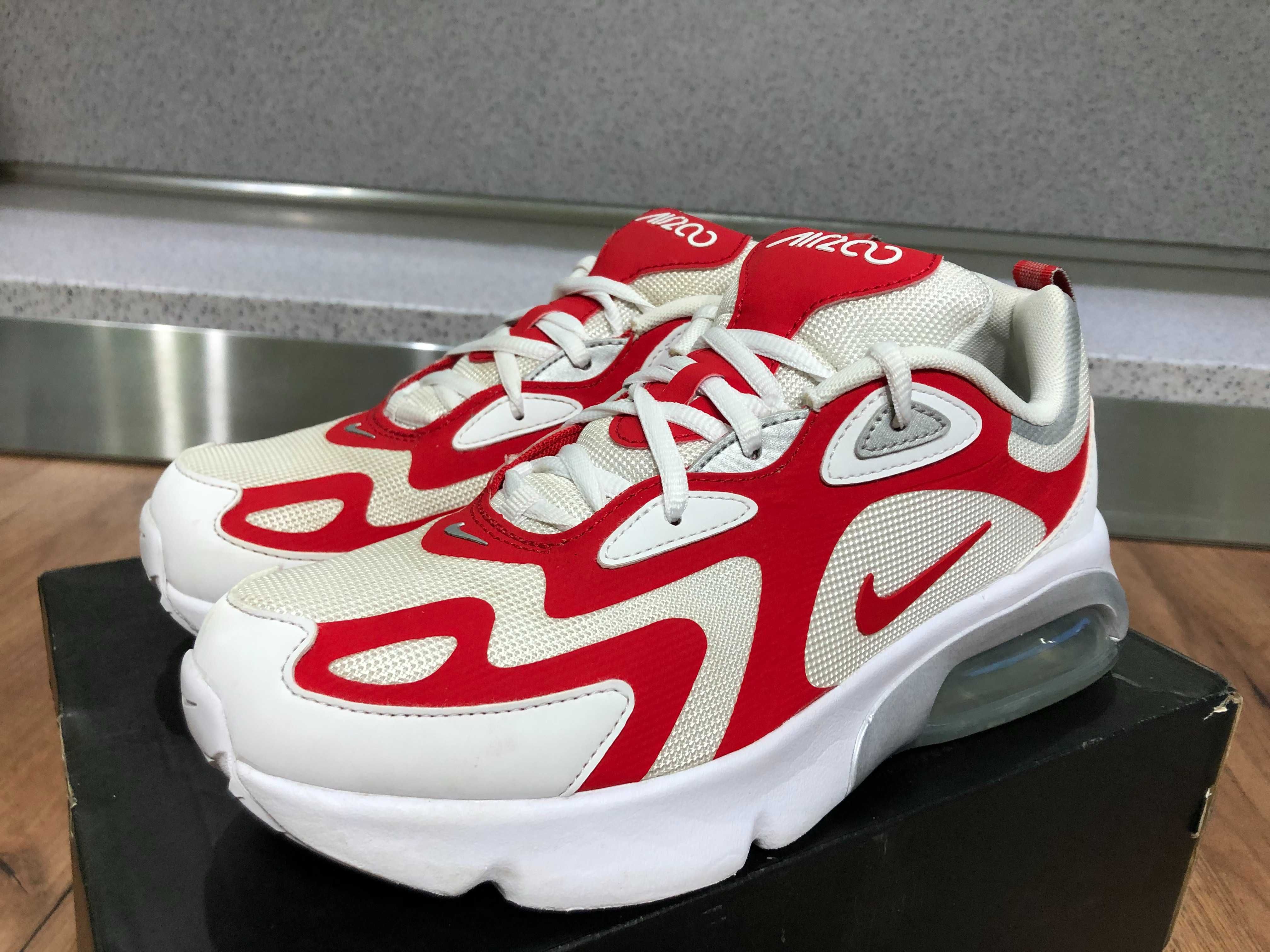 ОРИГИНАЛНИ *** Nike Air Max 200 / White University Red