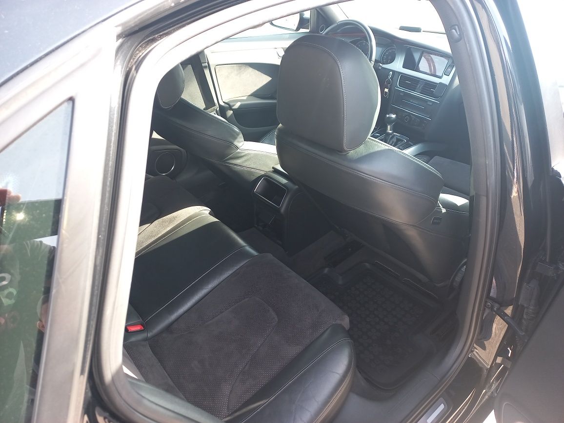 Audi A4 B8 S-line interior/exterior
