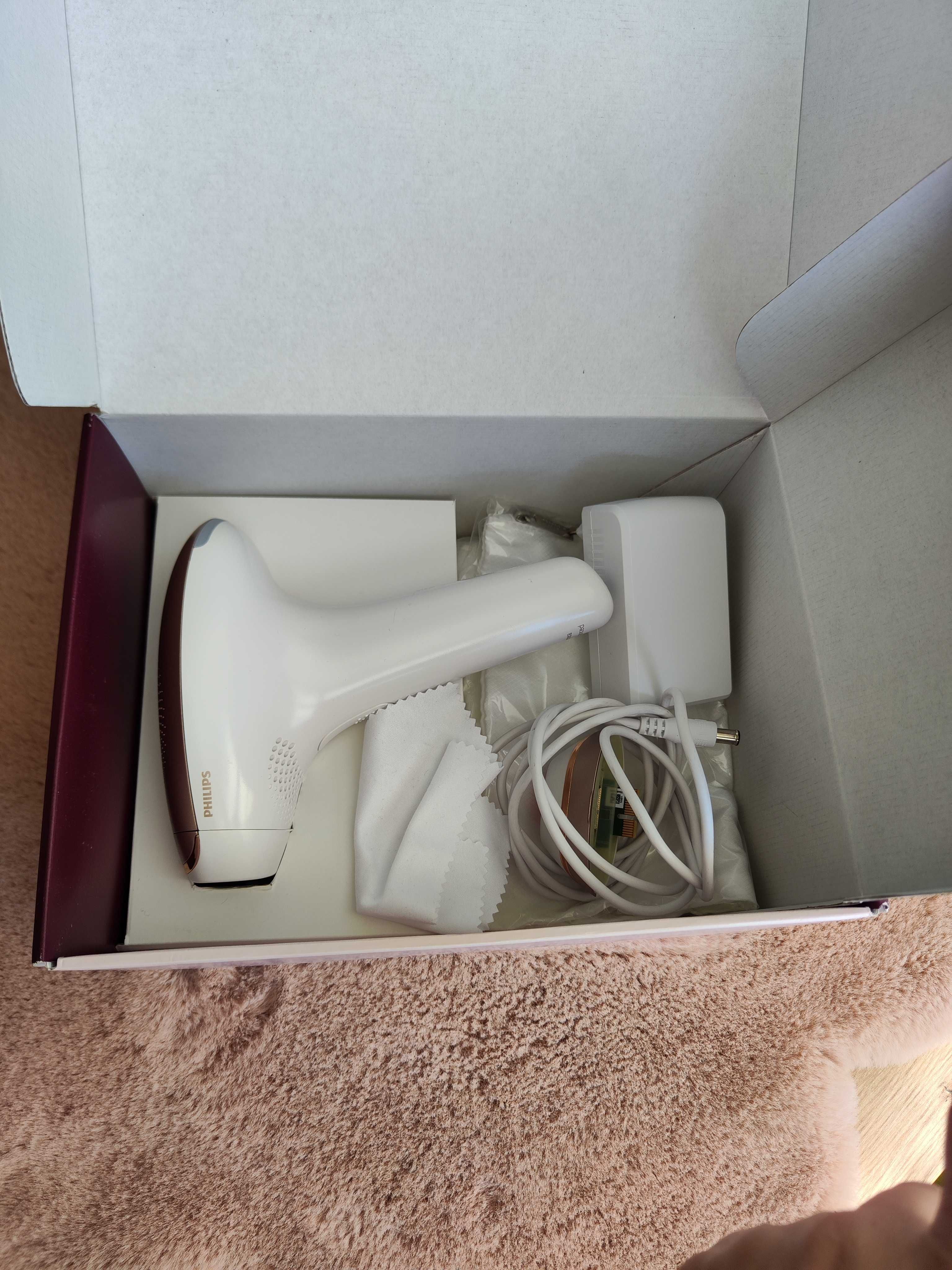 Фотоепилатор IPL Philips Lumea SC1997