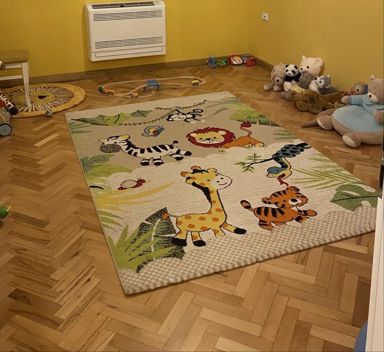 Килим за детска стая с животни