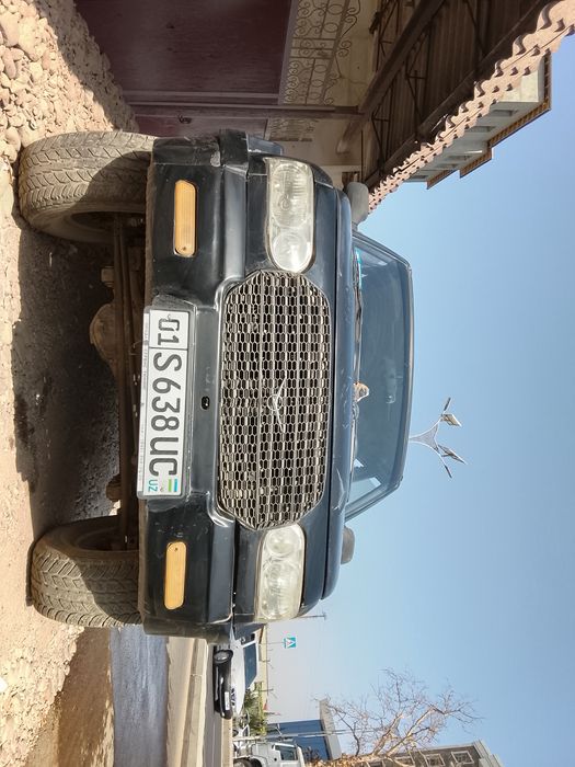 УАЗ Патриот черный