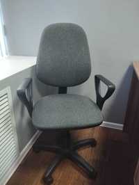 Офисное кресло для работы