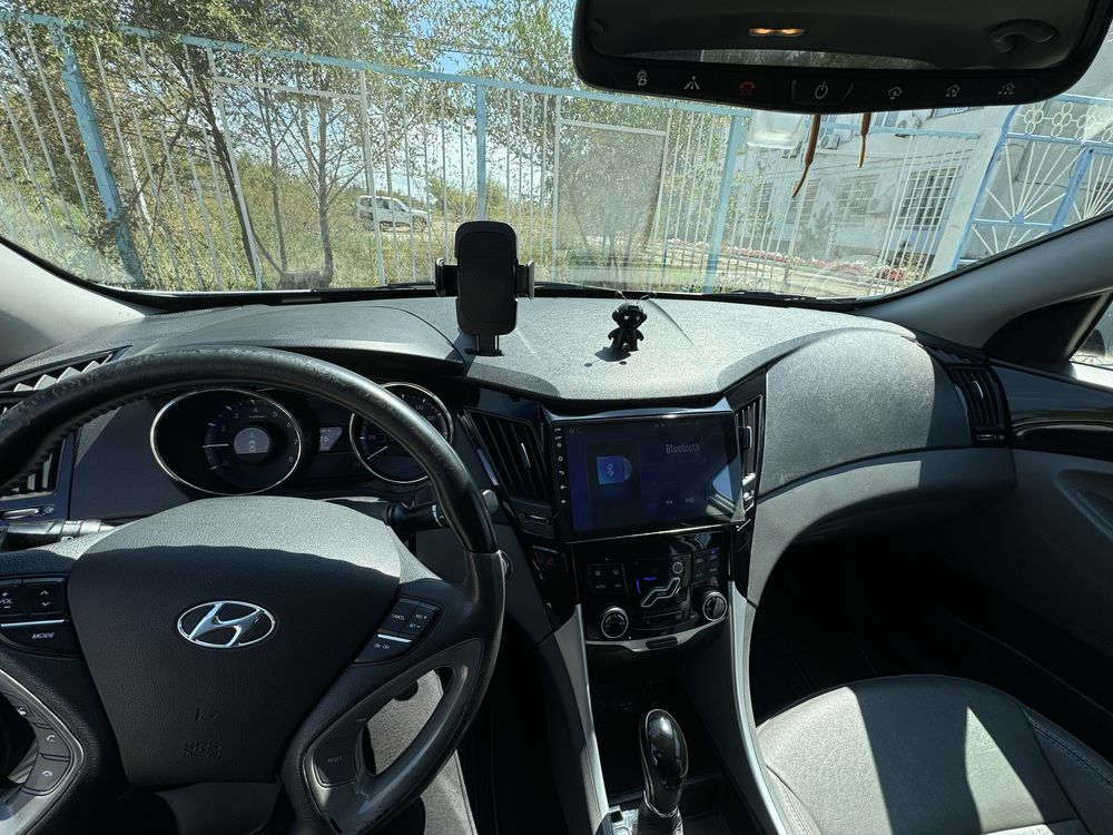 Hyundai Sonata YF 2.4 GDI