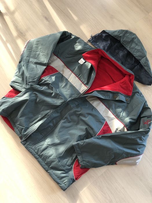 Vand geaca barbati(L) călduroasă .